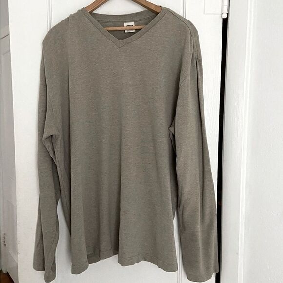 Old Navy Men’s or Unisex Long Sleeved Knit Shirt Size XL Neutral Taupe Minimal - Picture 1 of 8